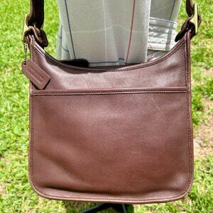 COACH Vintage Legacy Zip Shoulder Bag Mahogany Leather 9966 LIKE NEW CONDITION!